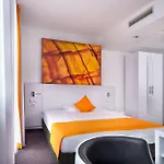 Wyndham Garden Centre Koenigsallee Hotel 4*