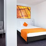 Wyndham Garden Centre Koenigsallee 4*