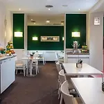 Wyndham Garden Centre Koenigsallee 4*