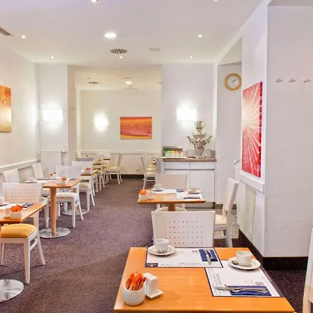Hotell Wyndham Garden Centre Koenigsallee