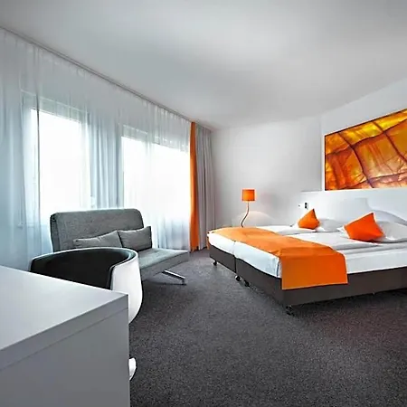 Wyndham Garden Centre Königsallee 4*
