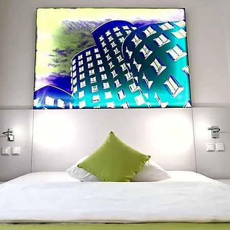 Wyndham Garden Centre Koenigsallee 4* Düsseldorf