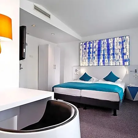 Wyndham Garden Centre Koenigsallee 호텔 4*