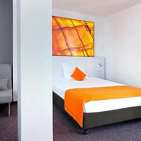 Wyndham Garden Centre Königsallee 4*