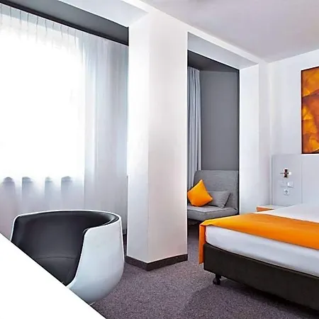 호텔 Wyndham Garden Centre Koenigsallee 4*