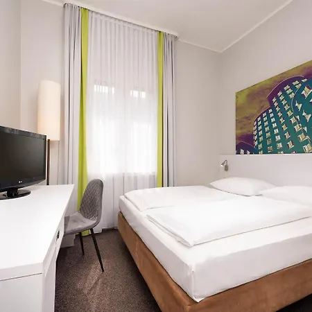 Hotell Wyndham Garden Centre Koenigsallee