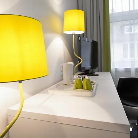 Wyndham Garden Centre Koenigsallee 4*