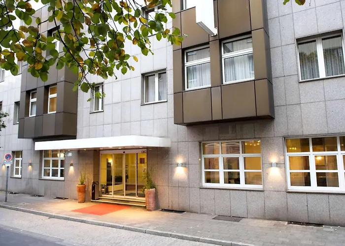 Wyndham Garden Centre Koenigsallee 4*