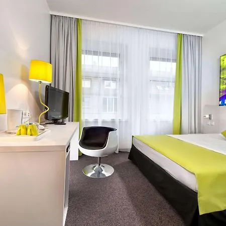 Wyndham Garden Centre Koenigsallee 4*