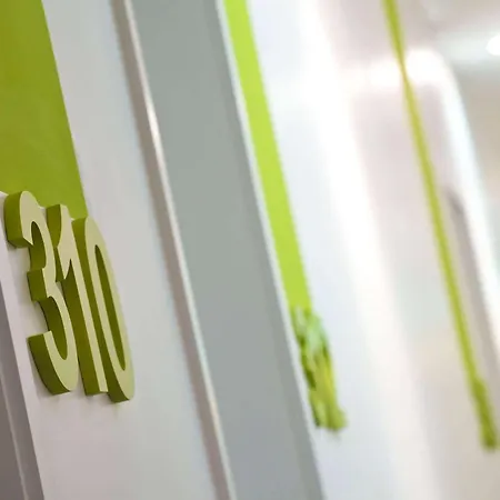 Wyndham Garden Centre Koenigsallee 4*