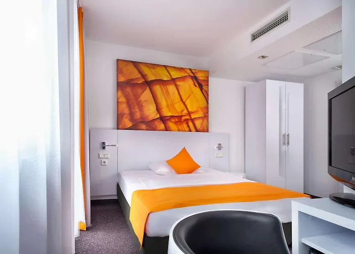 Wyndham Garden Centre Koenigsallee Hotel 4*